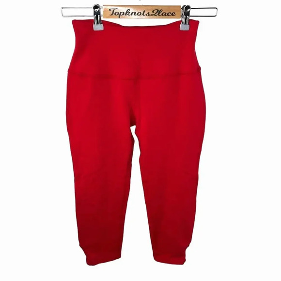 Kate Spade X Beyond Yoga Red Capri‎ Leggings - Picture 3 of 8